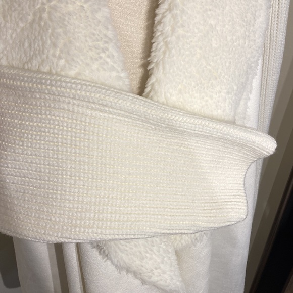 Napa Valley Cream Colored Sweater - Picture 3 of 6